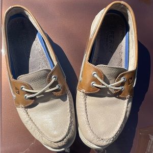 Sperry Topsiders